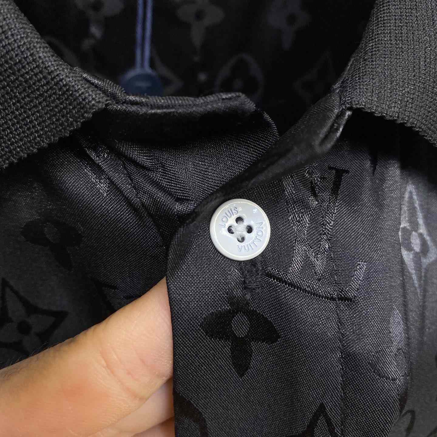 Louis Vuitton Monogram Moire Jacquard Short-Sleeved Silk Shirt   1AGTP7 - DopestKickz