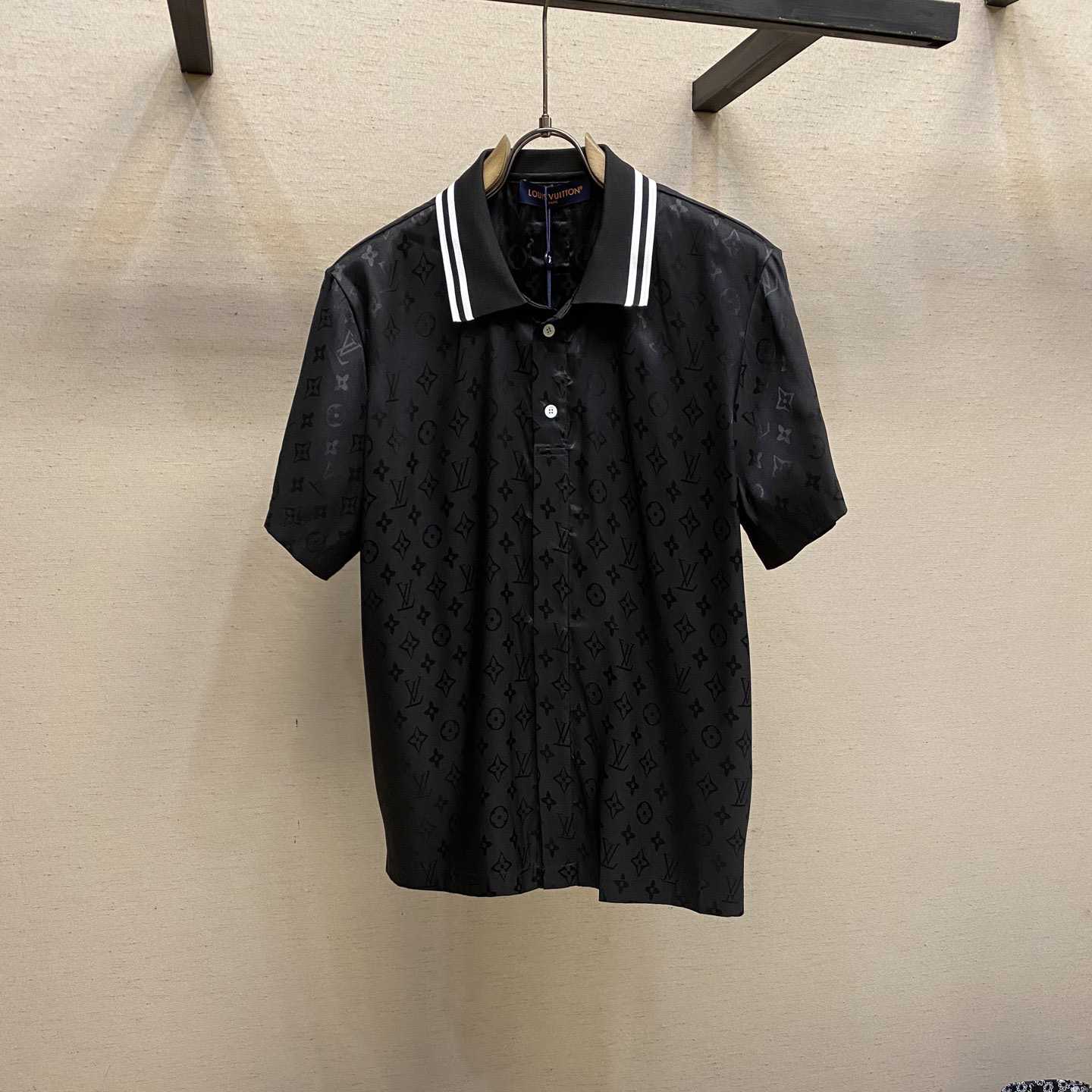Louis Vuitton Monogram Moire Jacquard Short-Sleeved Silk Shirt   1AGTP7 - DopestKickz