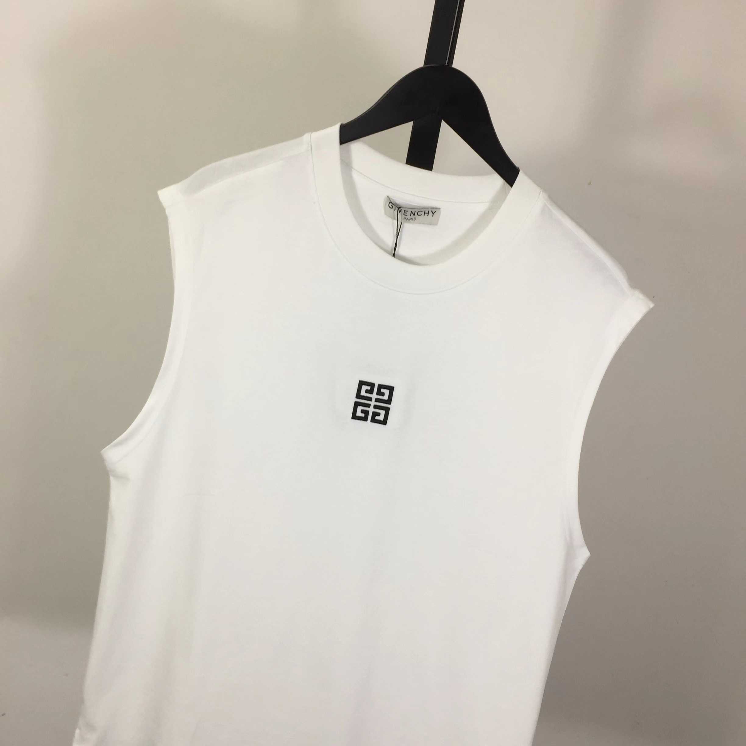 Givenchy Logo Top - DopestKickz