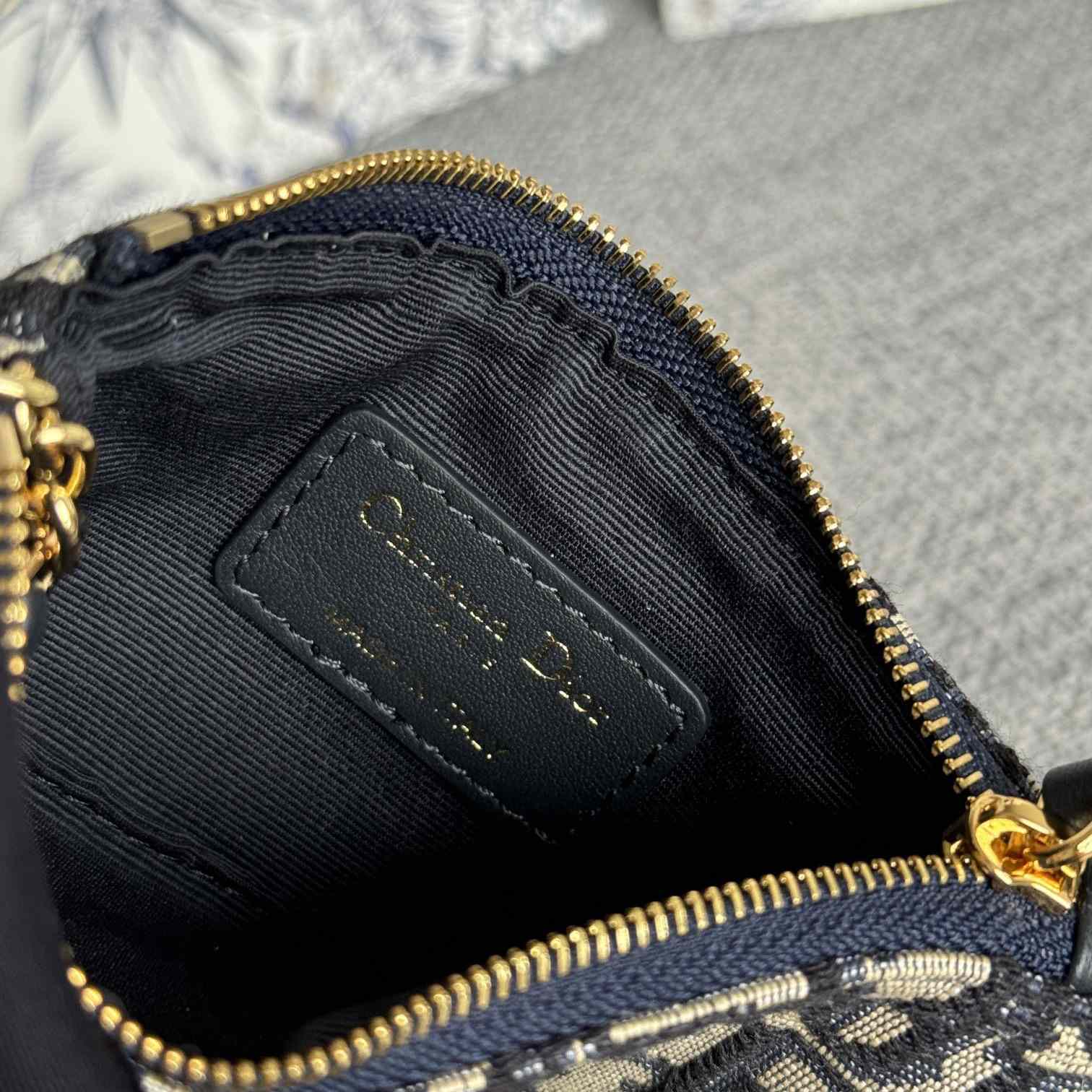 Dior 30 Montaigne Glycine Zipped Key Case (14.5*7.6cm) - DopestKickz