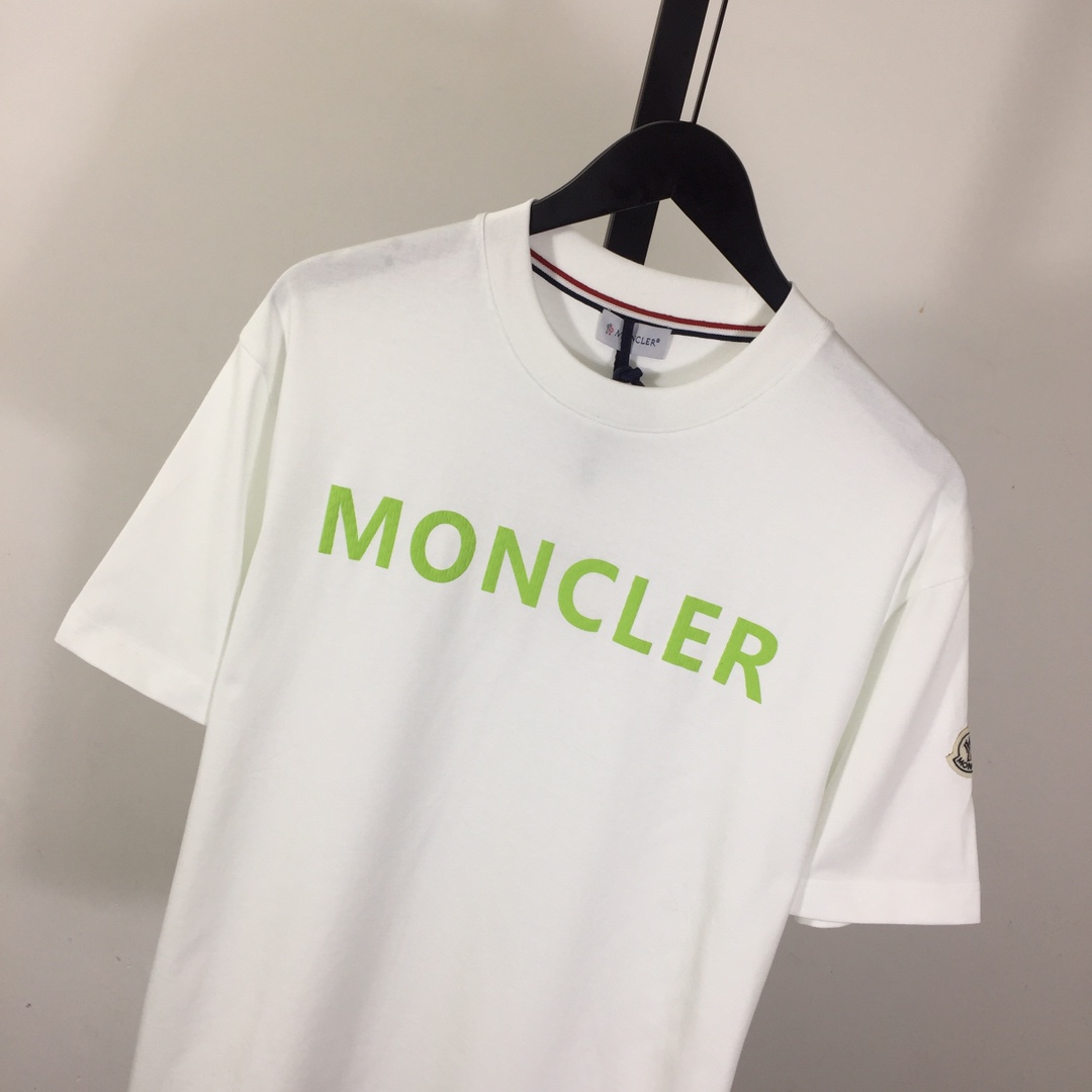 Moncler Logo T-Shirt - DopestKickz
