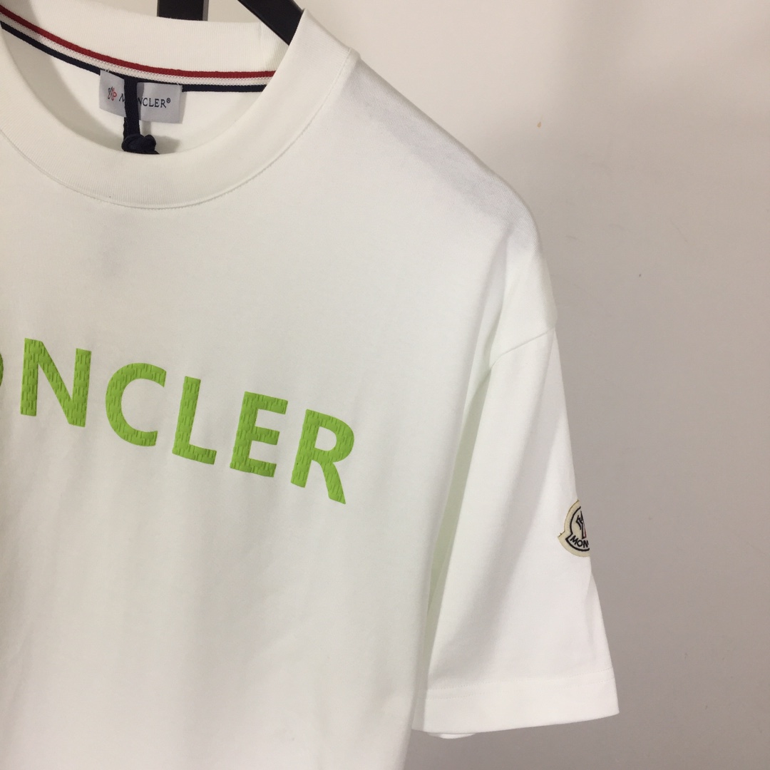 Moncler Logo T-Shirt - DopestKickz