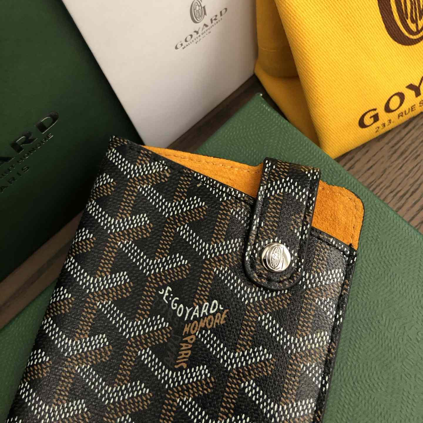 Goyard Montmartre GM Case - DopestKickz
