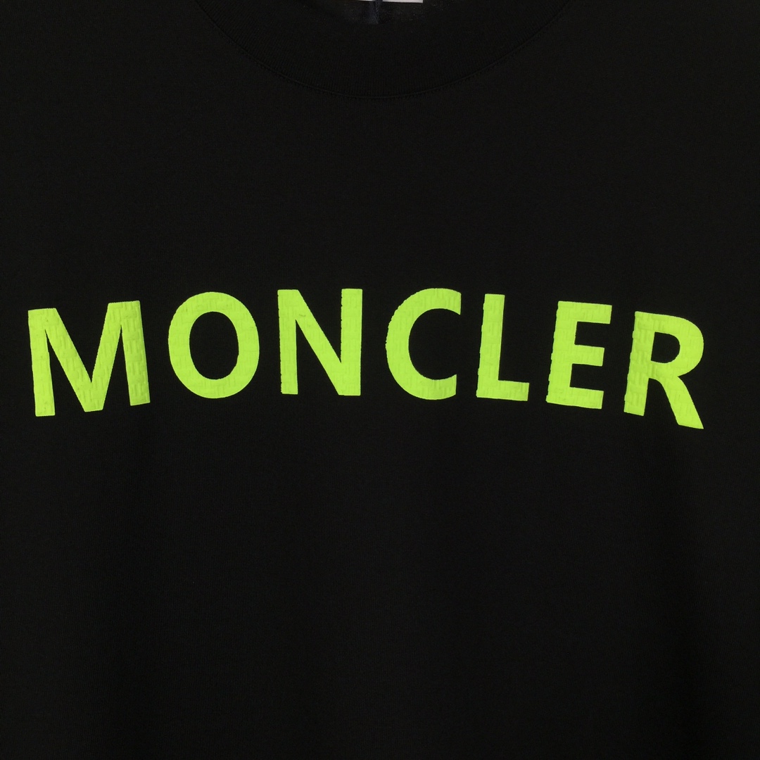 Moncler Logo T-Shirt - DopestKickz