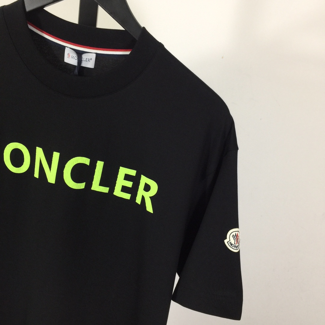 Moncler Logo T-Shirt - DopestKickz