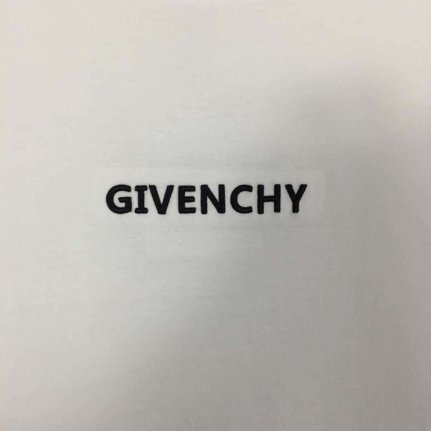 Givenchy Logo Top - DopestKickz