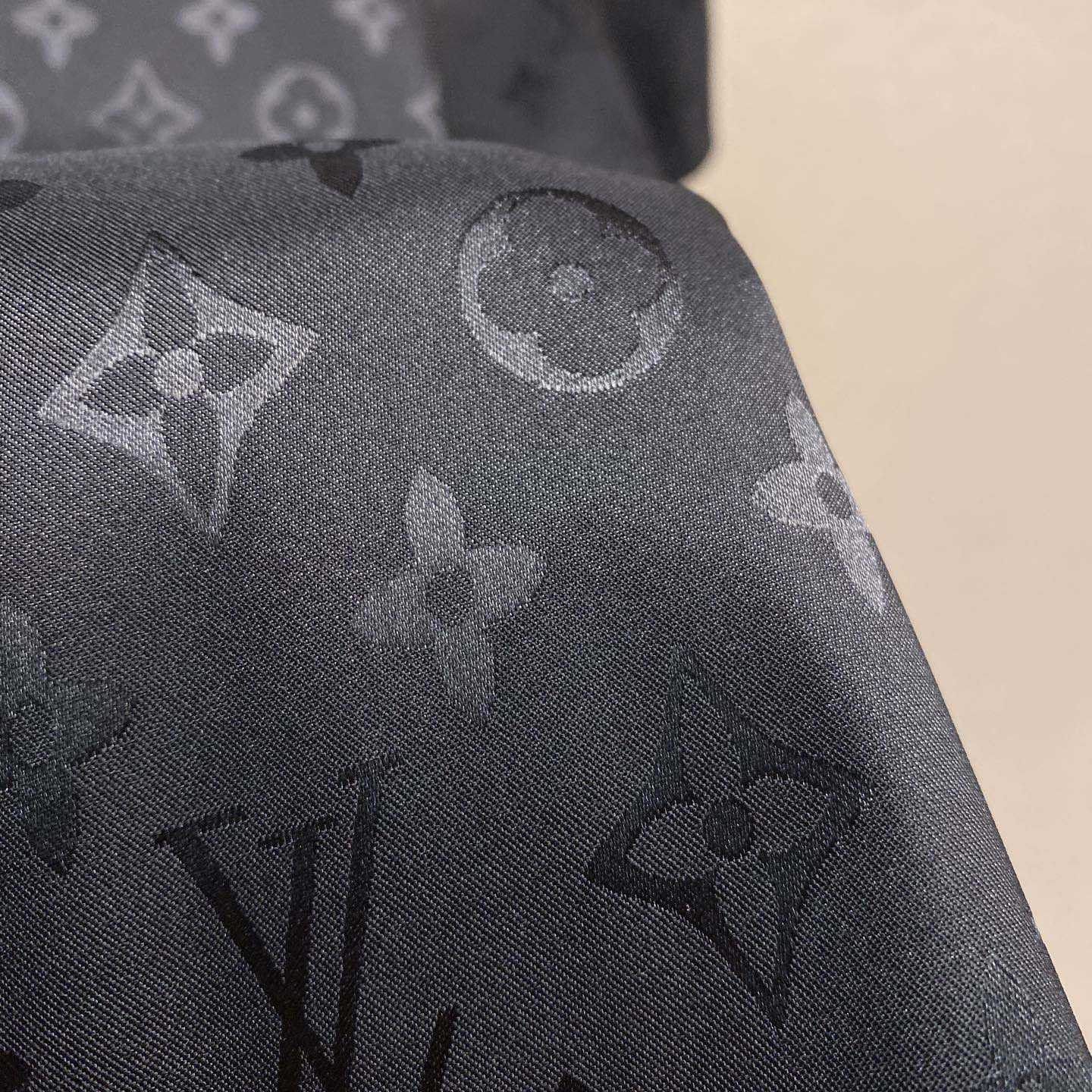 Louis Vuitton Monogram Moire Jacquard Short-Sleeved Silk Shirt   1AGTP1 - DopestKickz