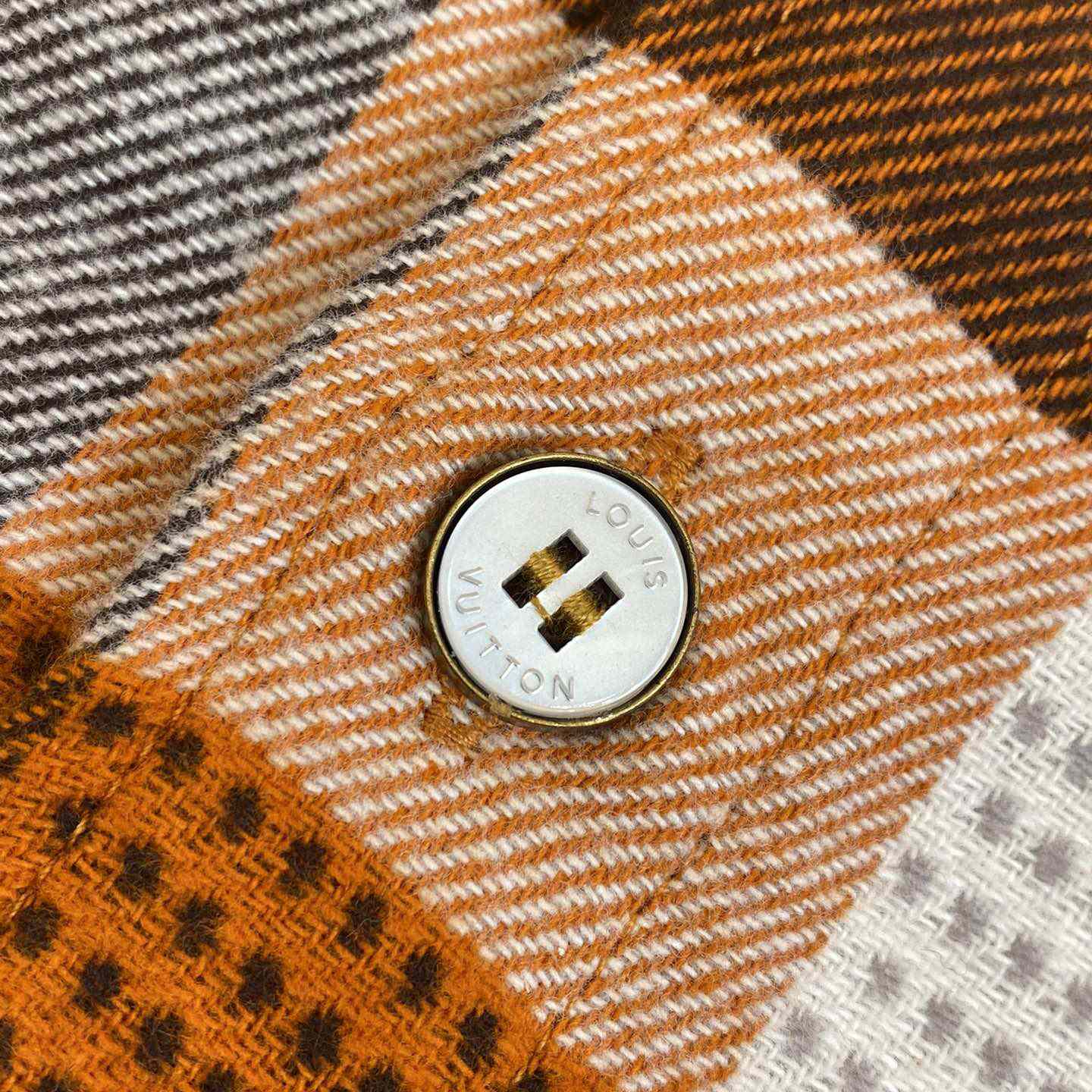 Louis Vuitton Button-Down Long-Sleeved Flannel Shirt  1AFXSJ - DopestKickz