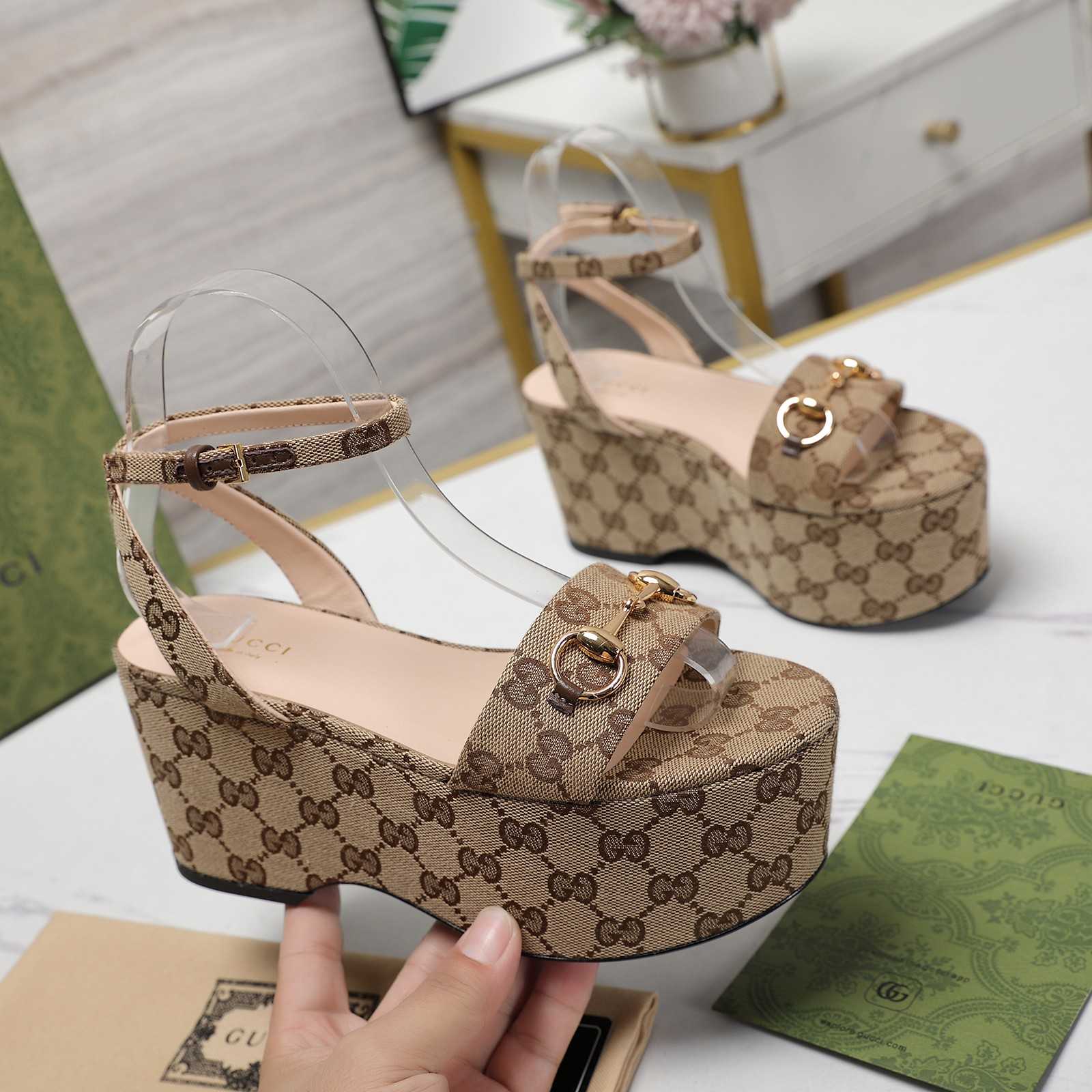 Gucci Women's Horsebit flatform Sandal - DopestKickz