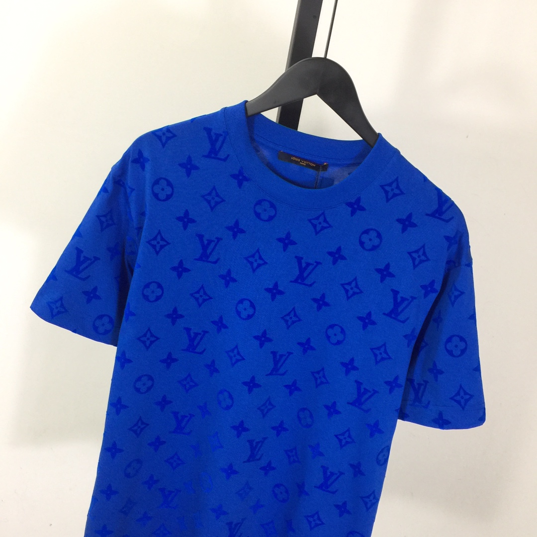 Louis Vuitton Monogram T-shirt - DopestKickz