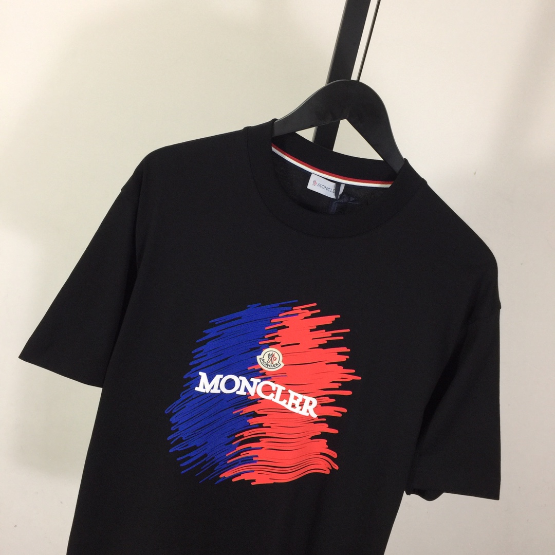 Moncler Logo T-Shirt - DopestKickz
