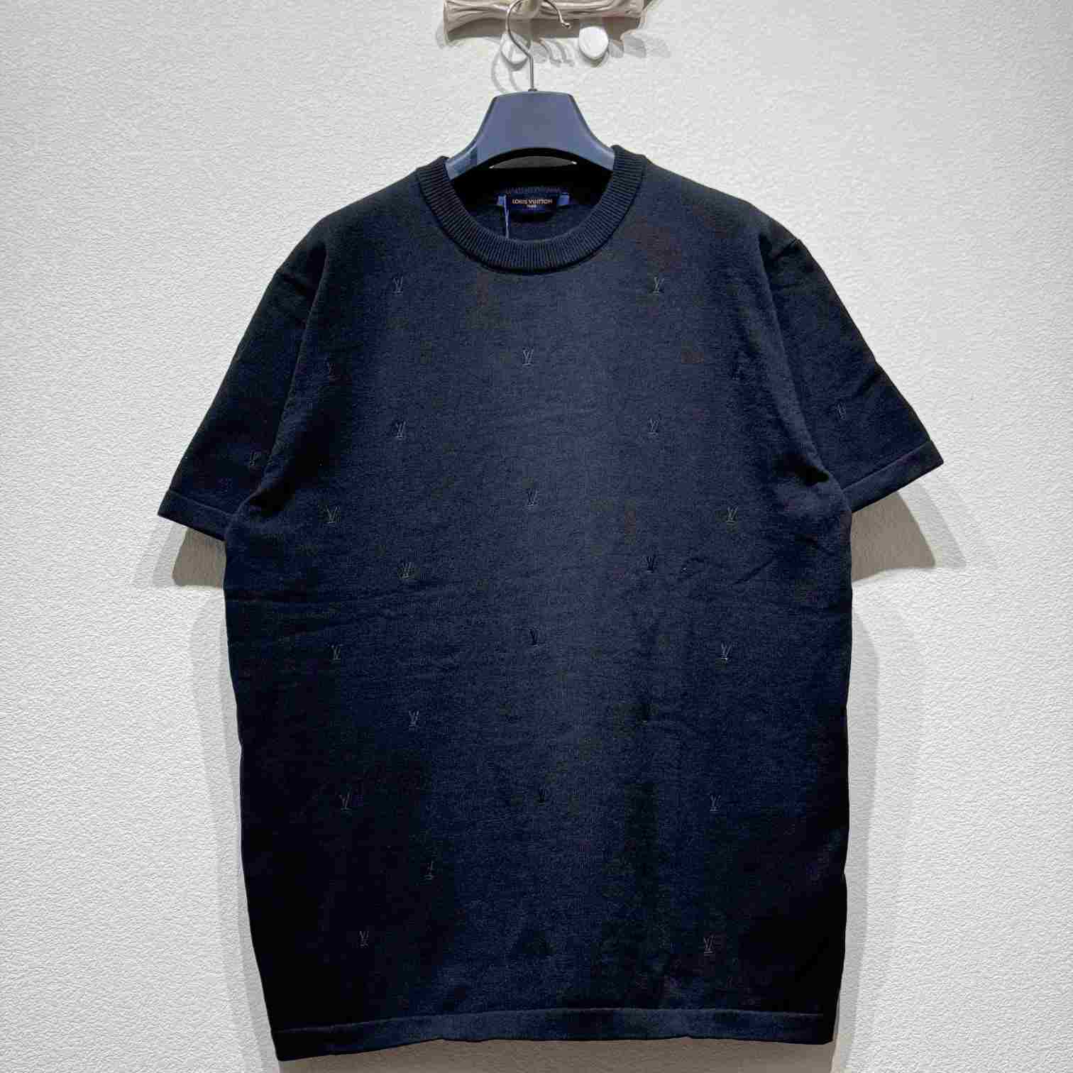 Louis Vuitton LV Blason Embroidered Short-Sleeved Crewneck   1AHVPR - DopestKickz