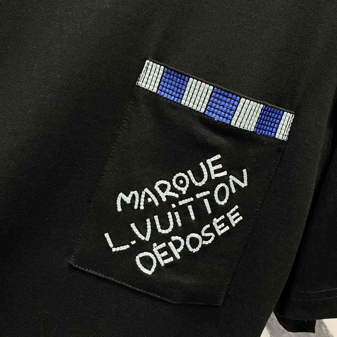 Louis Vuitton Embellished Short-Sleeved Cotton Crewneck   1AFRJG - DopestKickz