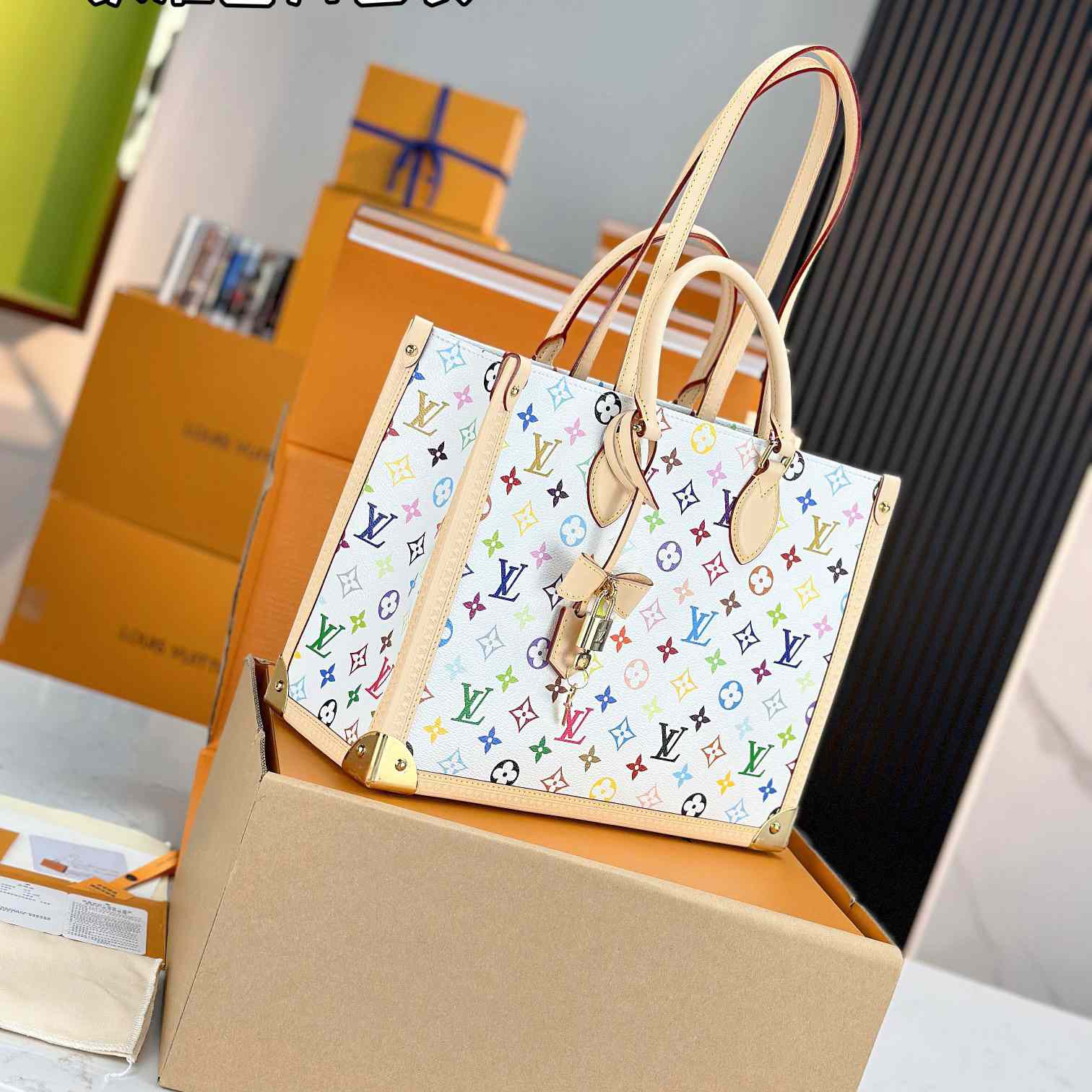 Louis Vuitton LV x TM OnTheGo MM   M13079 - DopestKickz