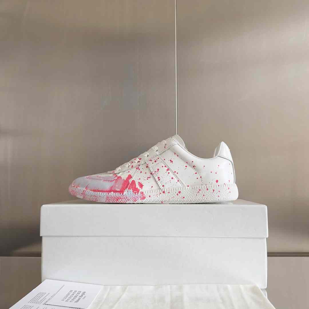 Maison Margiela Replica 'Paint Splatter - White Red' - DopestKickz