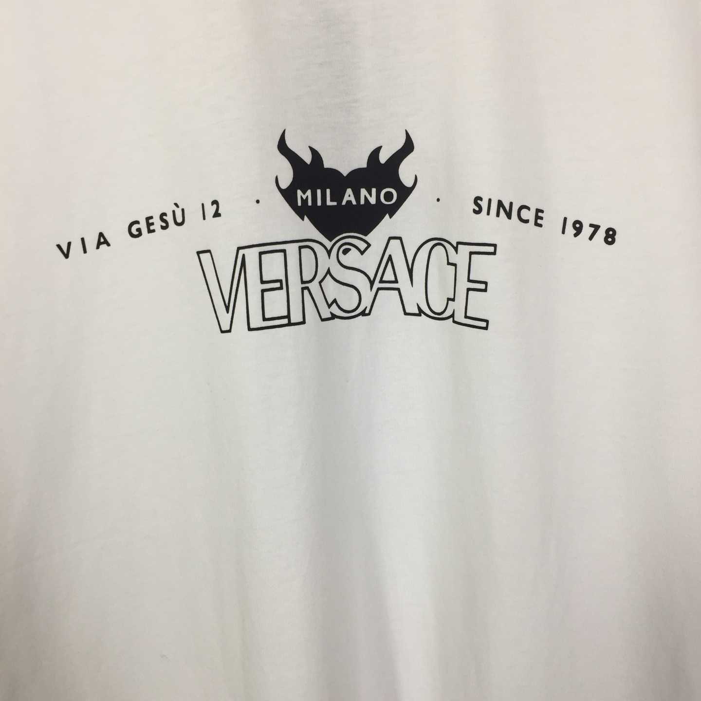 Versace Logo T-shirt - DopestKickz