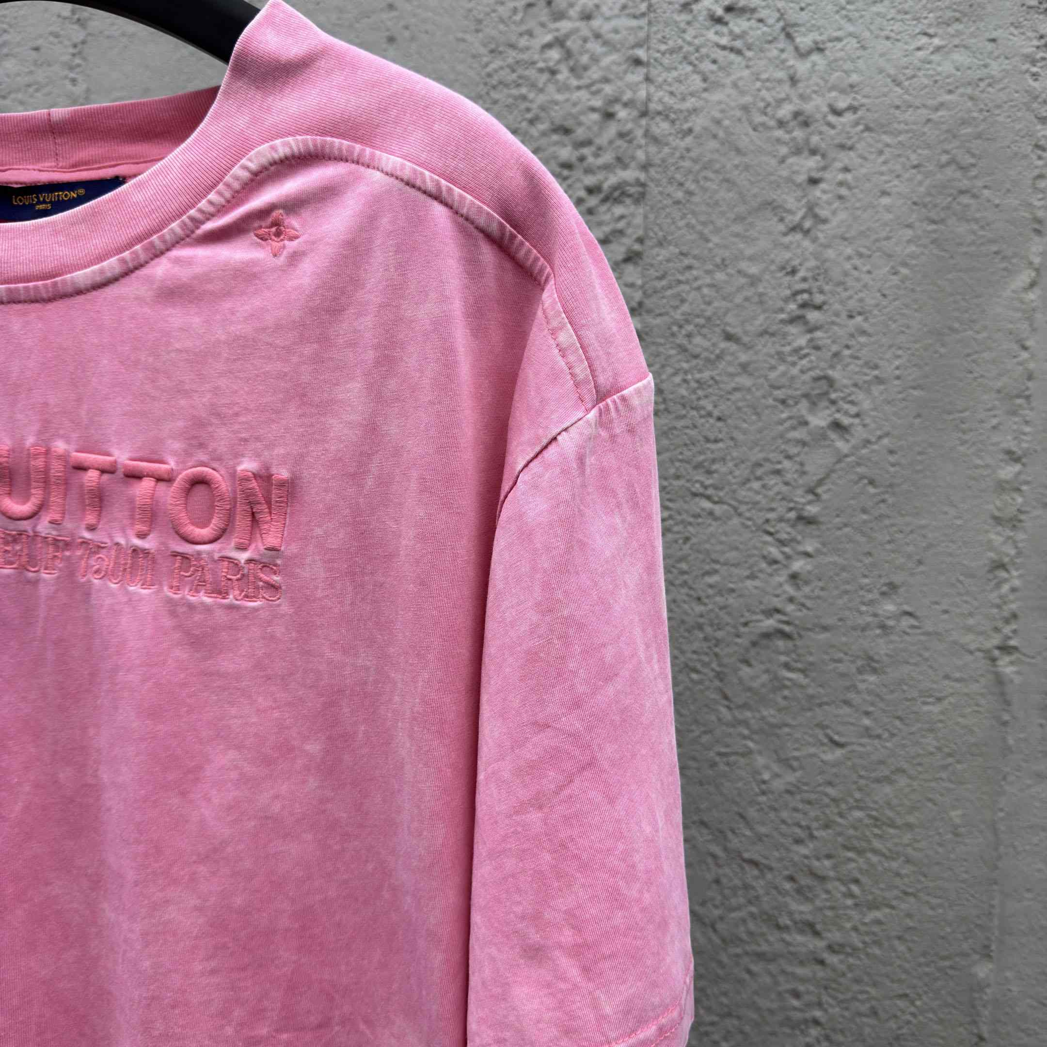 Louis Vuitton Washed Ribbed T-Shirt   1AHWA0 - DopestKickz