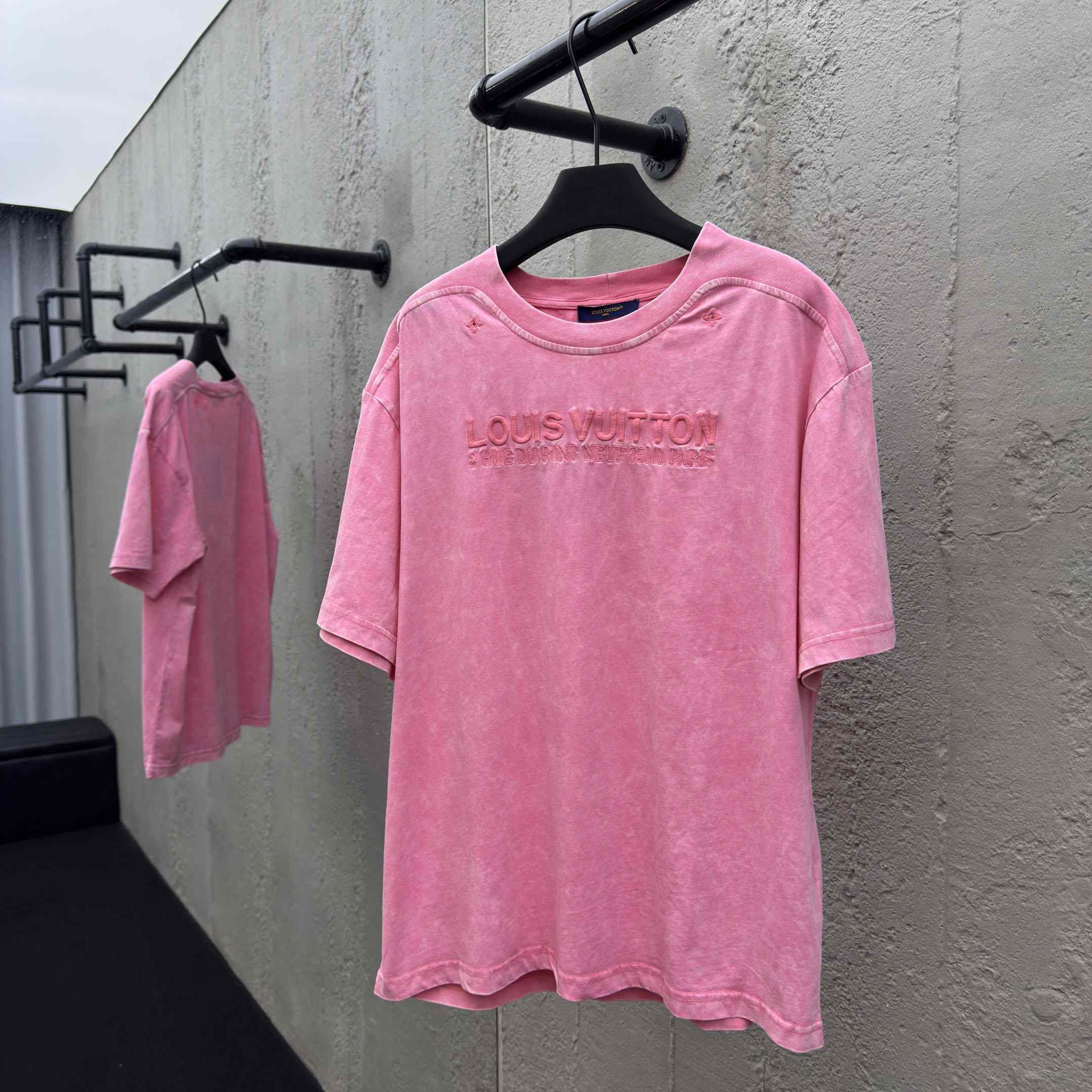 Louis Vuitton Washed Ribbed T-Shirt   1AHWA0 - DopestKickz