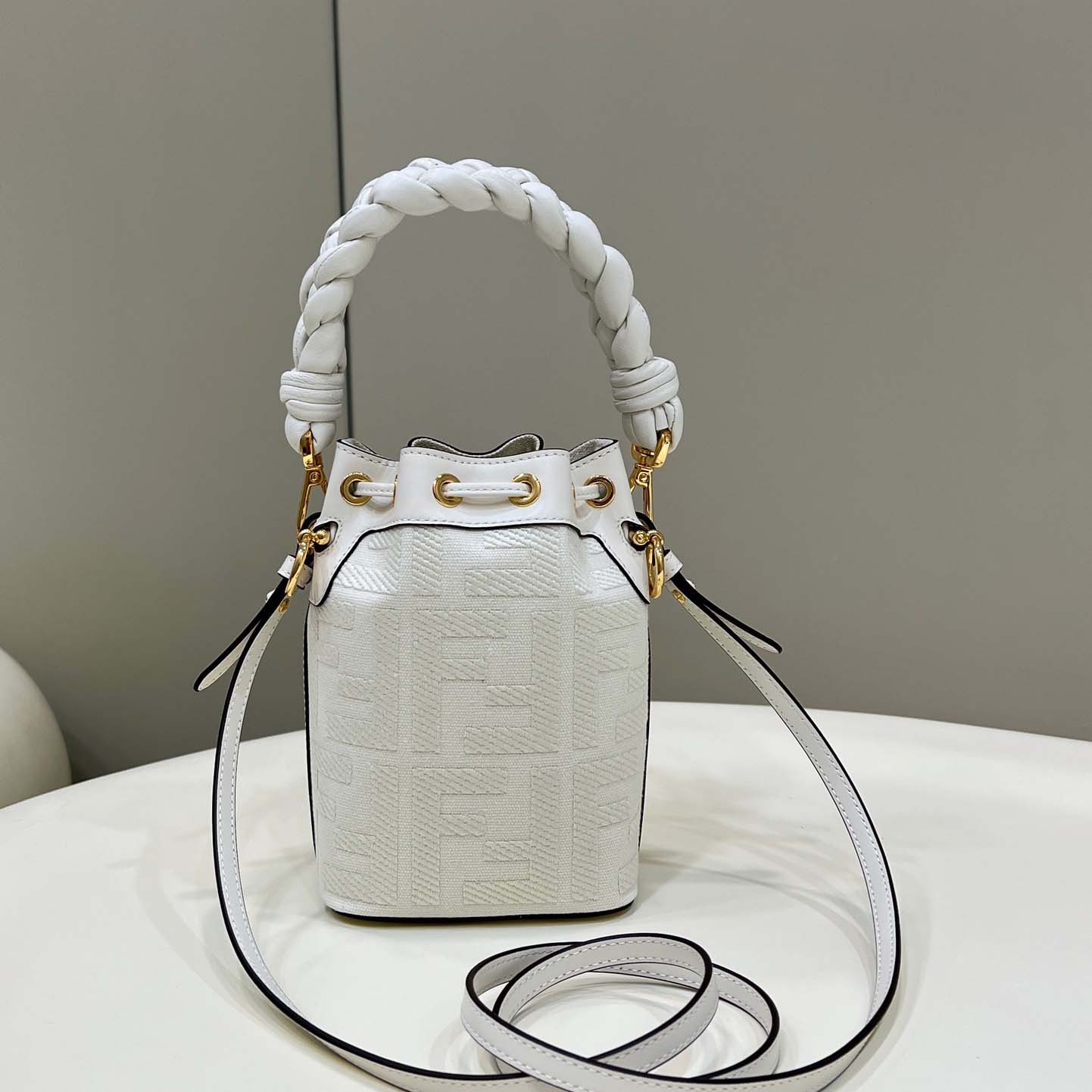 Fendi Mon Tresor Leather White  12×18×10cm - DopestKickz