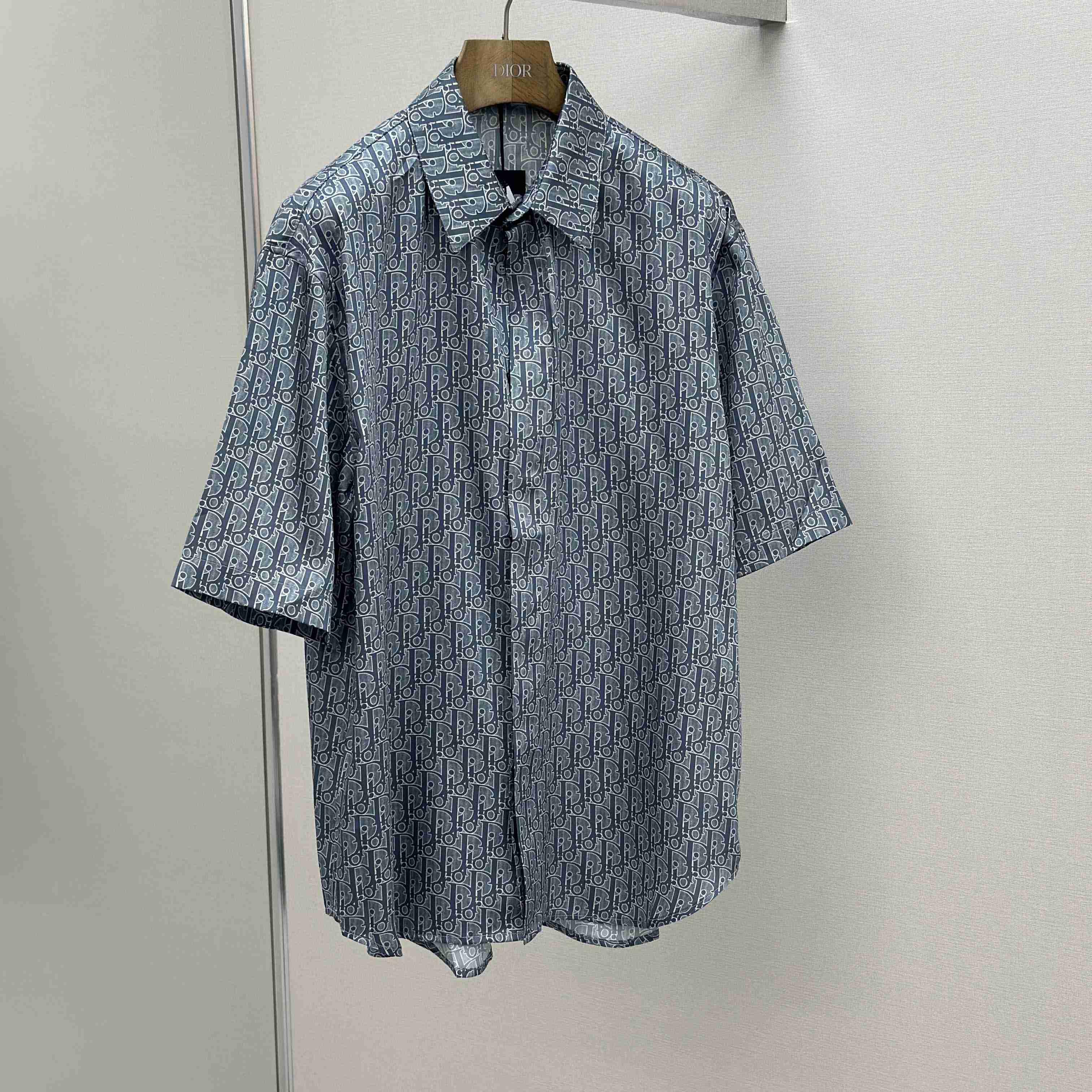 Dior Oblique Short-Sleeved Shirt - DopestKickz