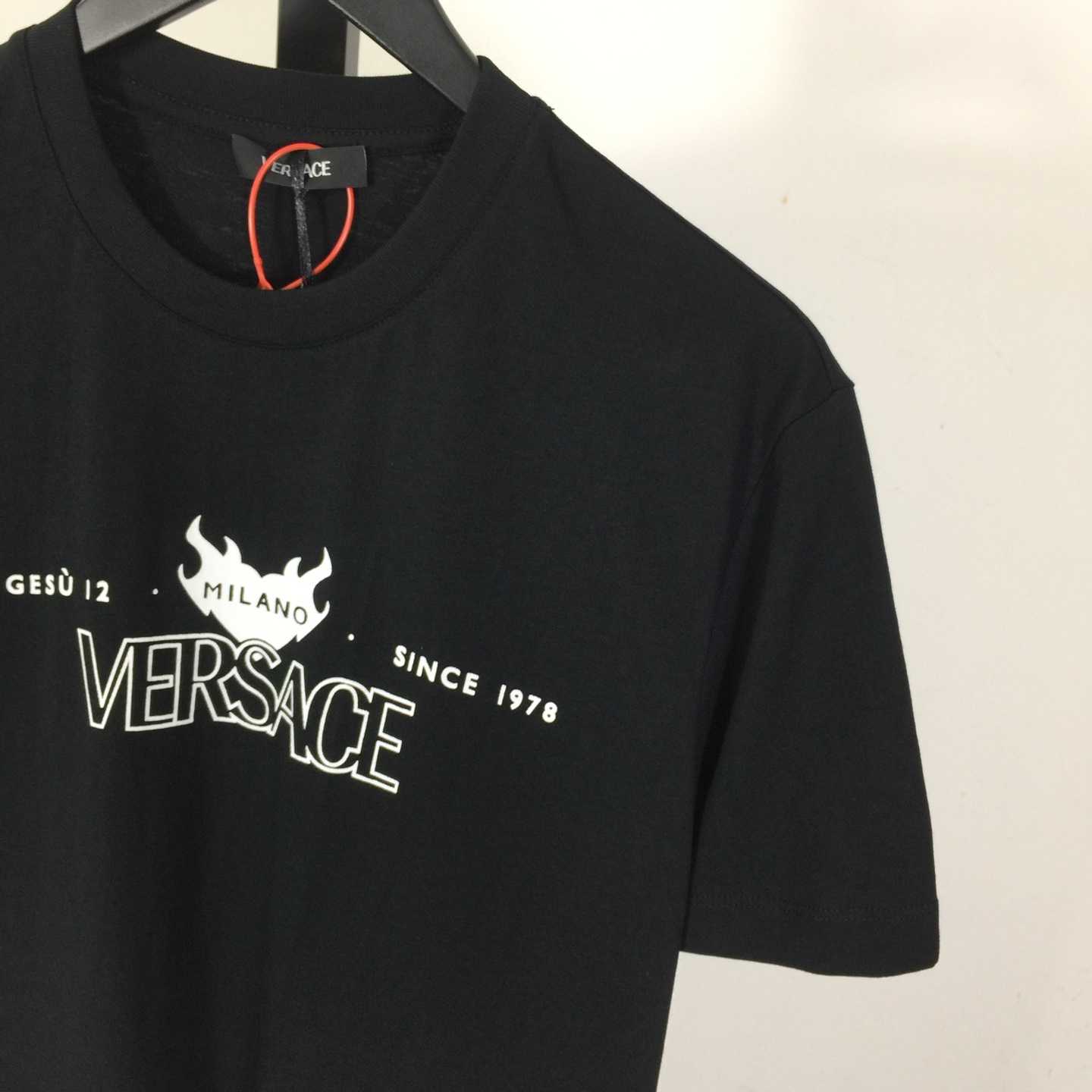 Versace Logo T-shirt - DopestKickz