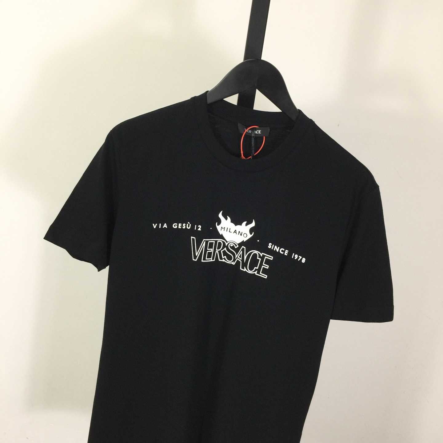 Versace Logo T-shirt - DopestKickz