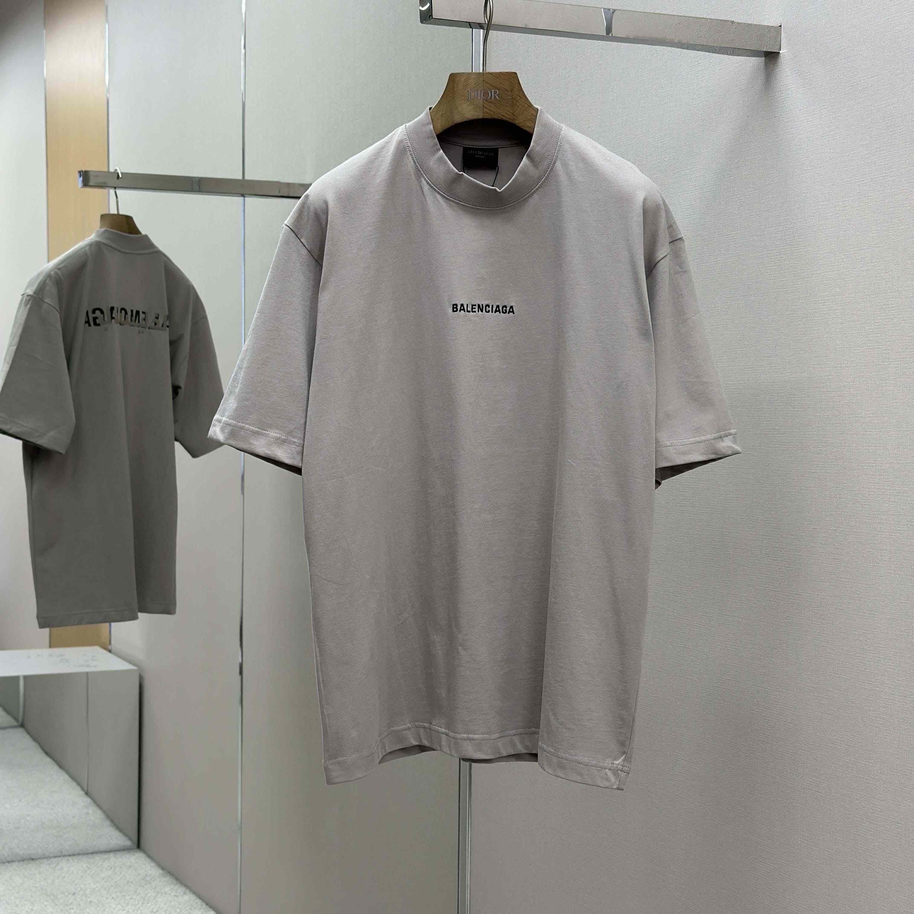 Balenciaga Unisex Medium-fit T-shirt In Vintage-jersey - DopestKickz