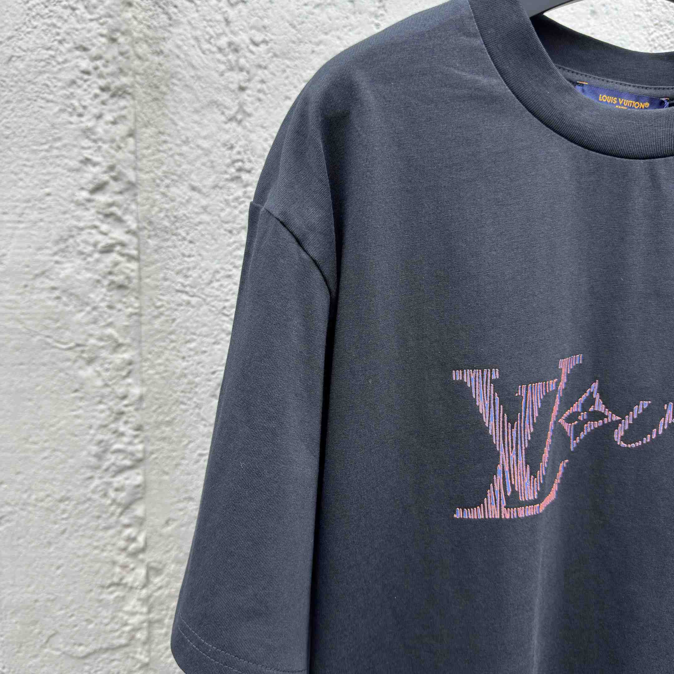 Louis Vuitton Iridescent LV Vers T-Shirt   1AGTSD - DopestKickz