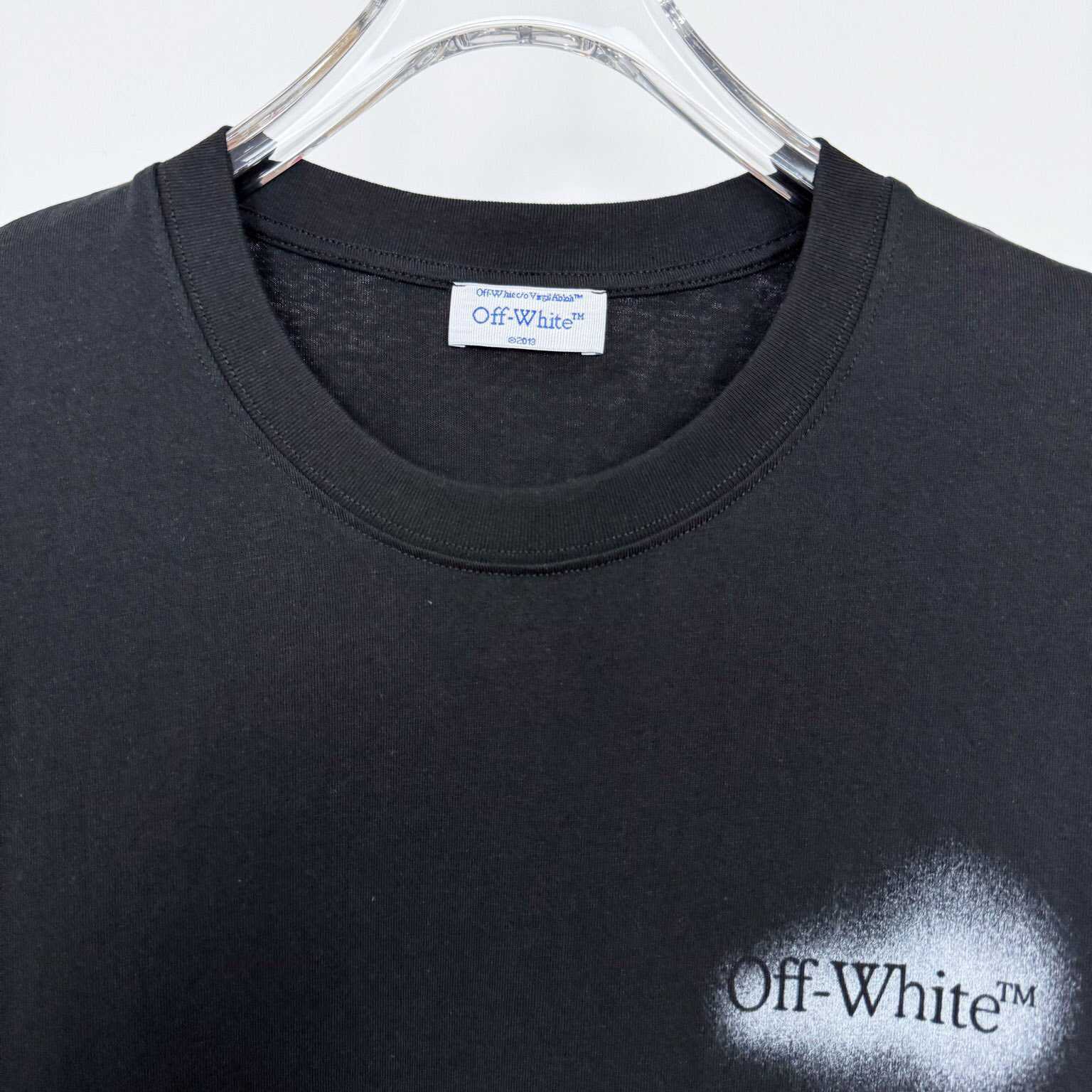 Off-White Spray Arrow T-Shirt - DopestKickz