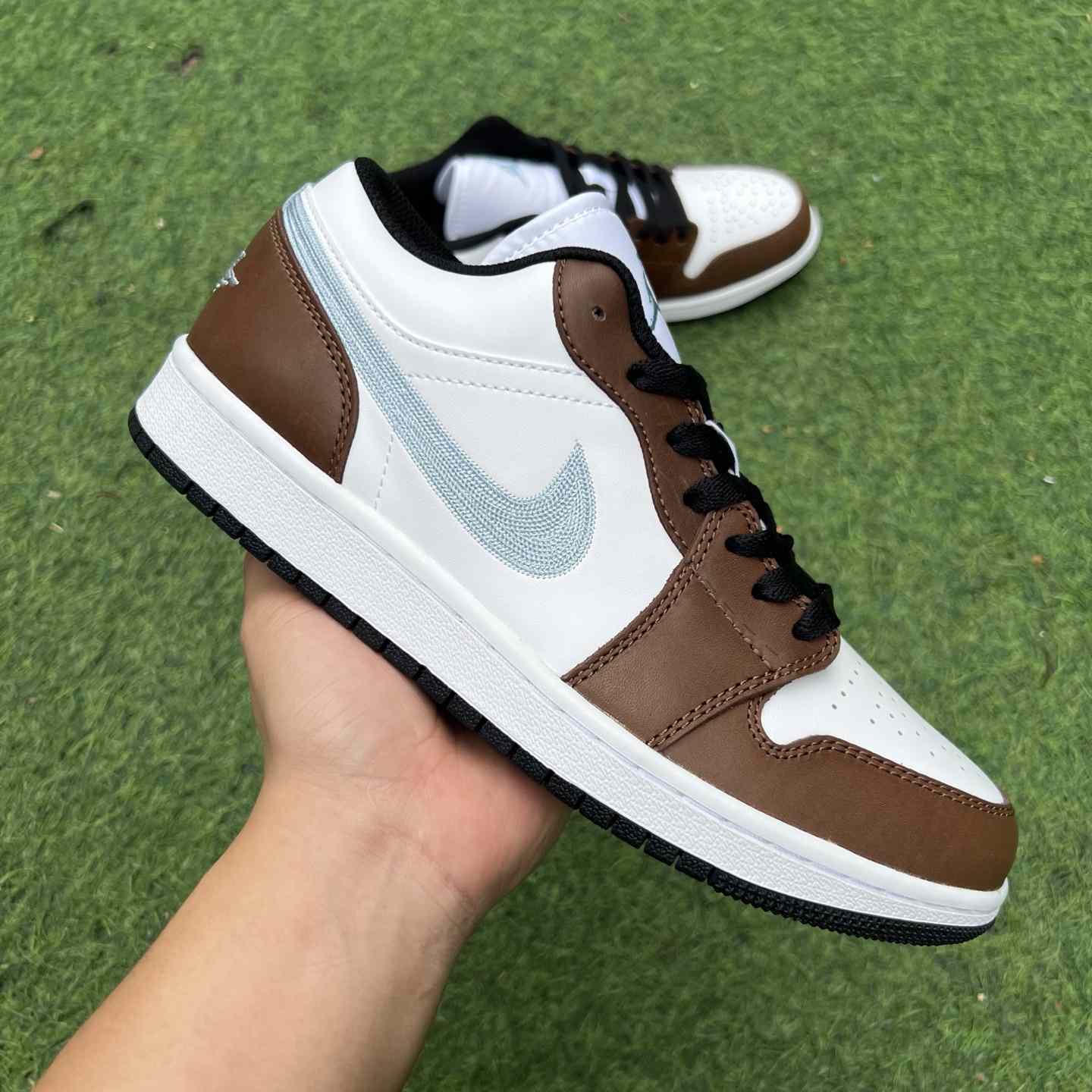 Air Jordan 1 Low    FQ7832-142 - DopestKickz