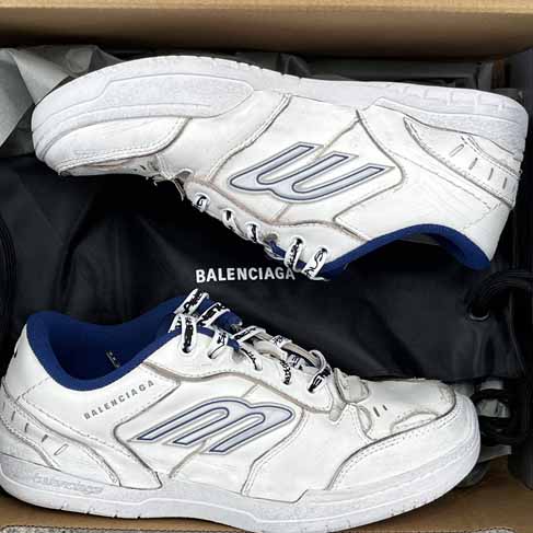 Balenciaga Hamptons Worn-Out Sneaker In White, Dark Blue And Grey Cowskin And Polyester - DopestKickz