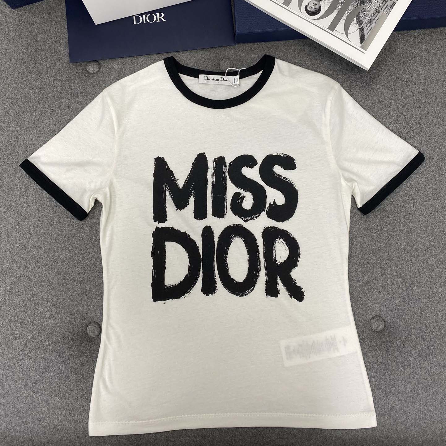 Dior T-Shirt White Cotton and Linen Jersey with Red Miss Dior Graffiti Motif - DopestKickz