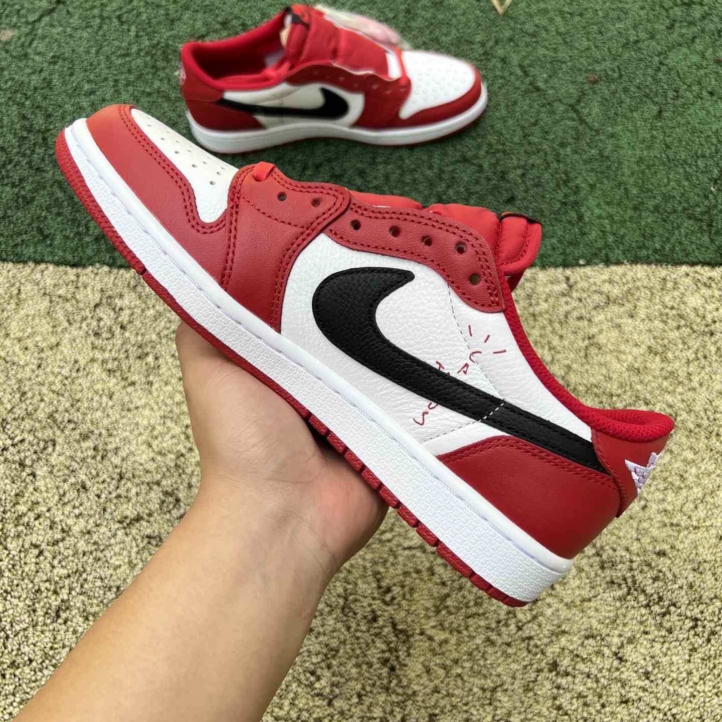 Travis Scott x Air Jordan 1 Low OG    DM7866-101 - DopestKickz