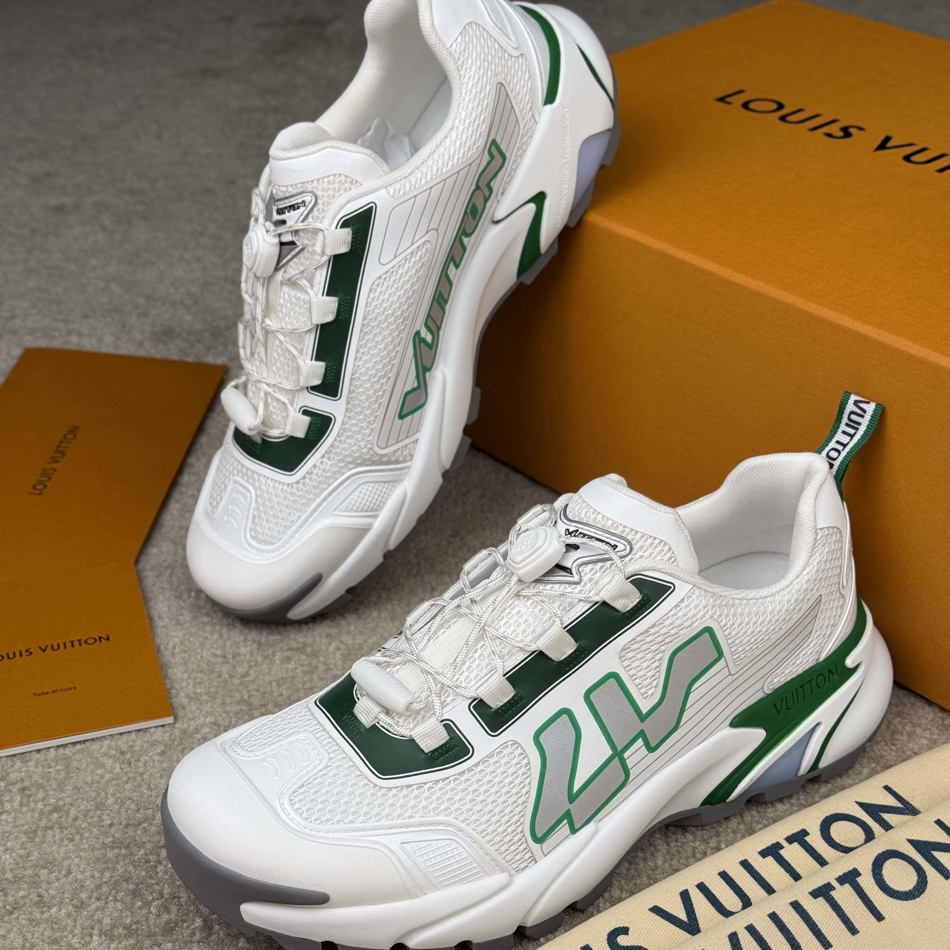 Louis Vuitton LV Runner Tatic Sneaker     1AHTVV - DopestKickz