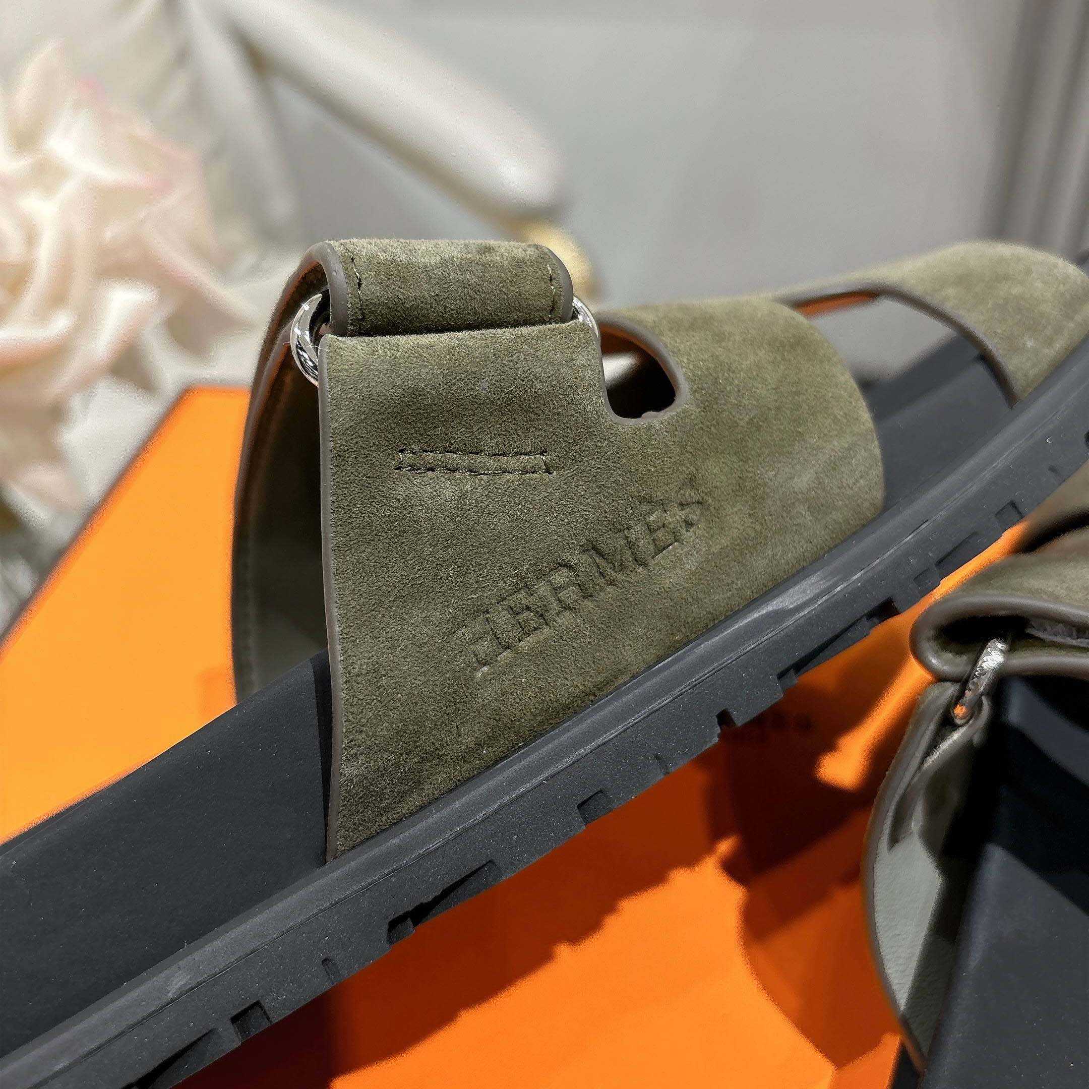Hermes Chypre Sandal - DopestKickz