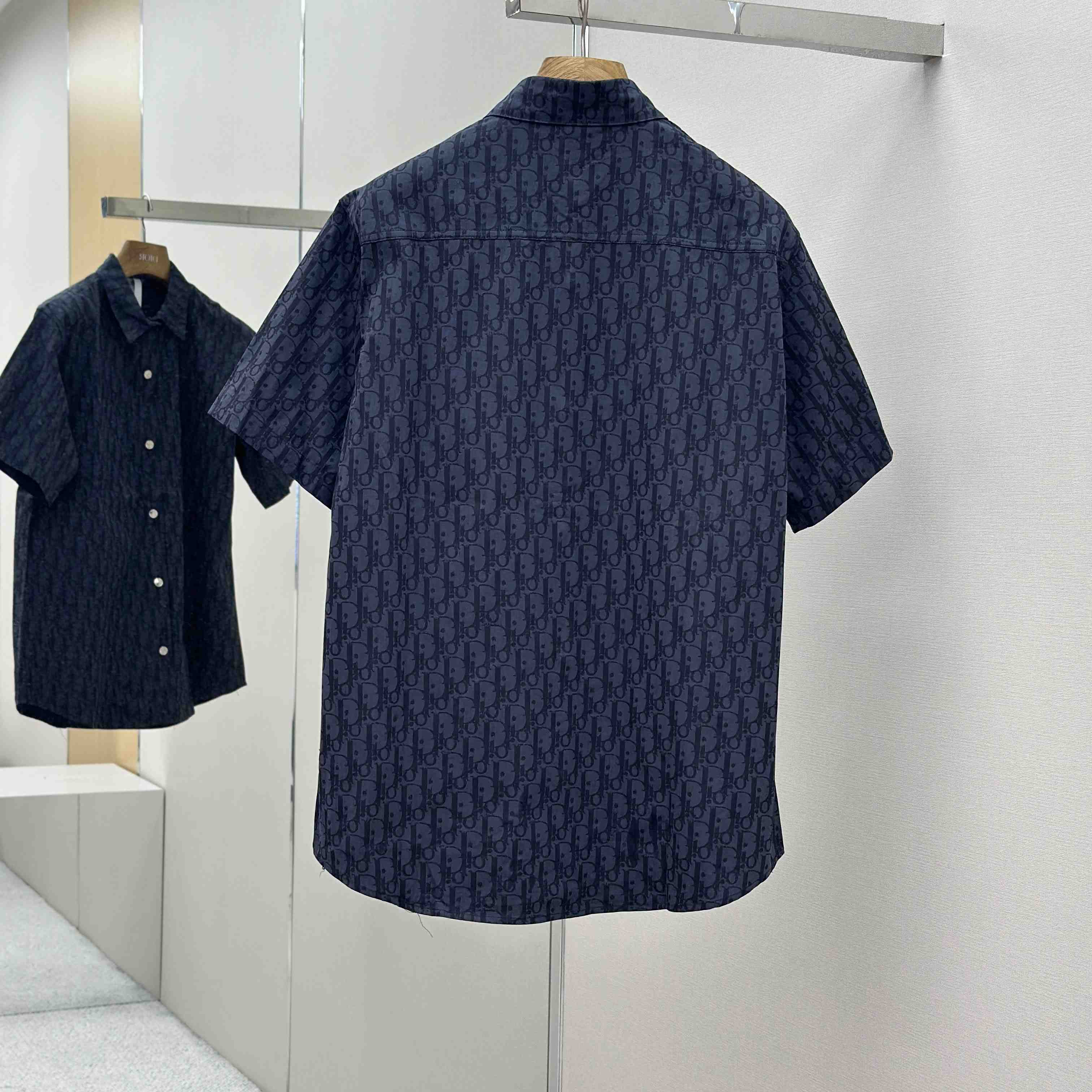 Dior Oblique Short-Sleeved Shirt - DopestKickz