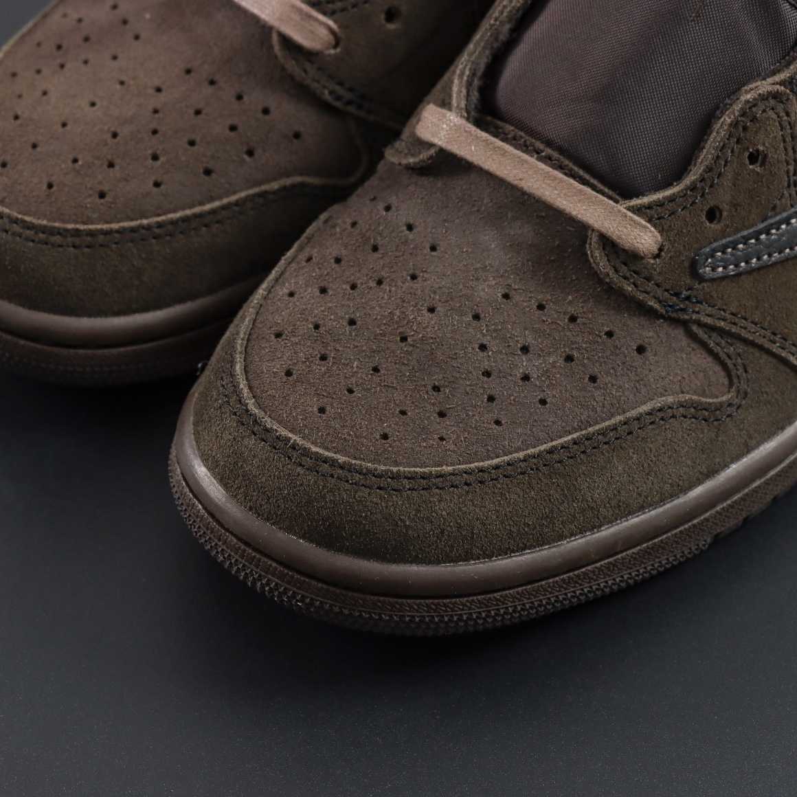 Travis Scott x Air Jordan 1 Low OG 