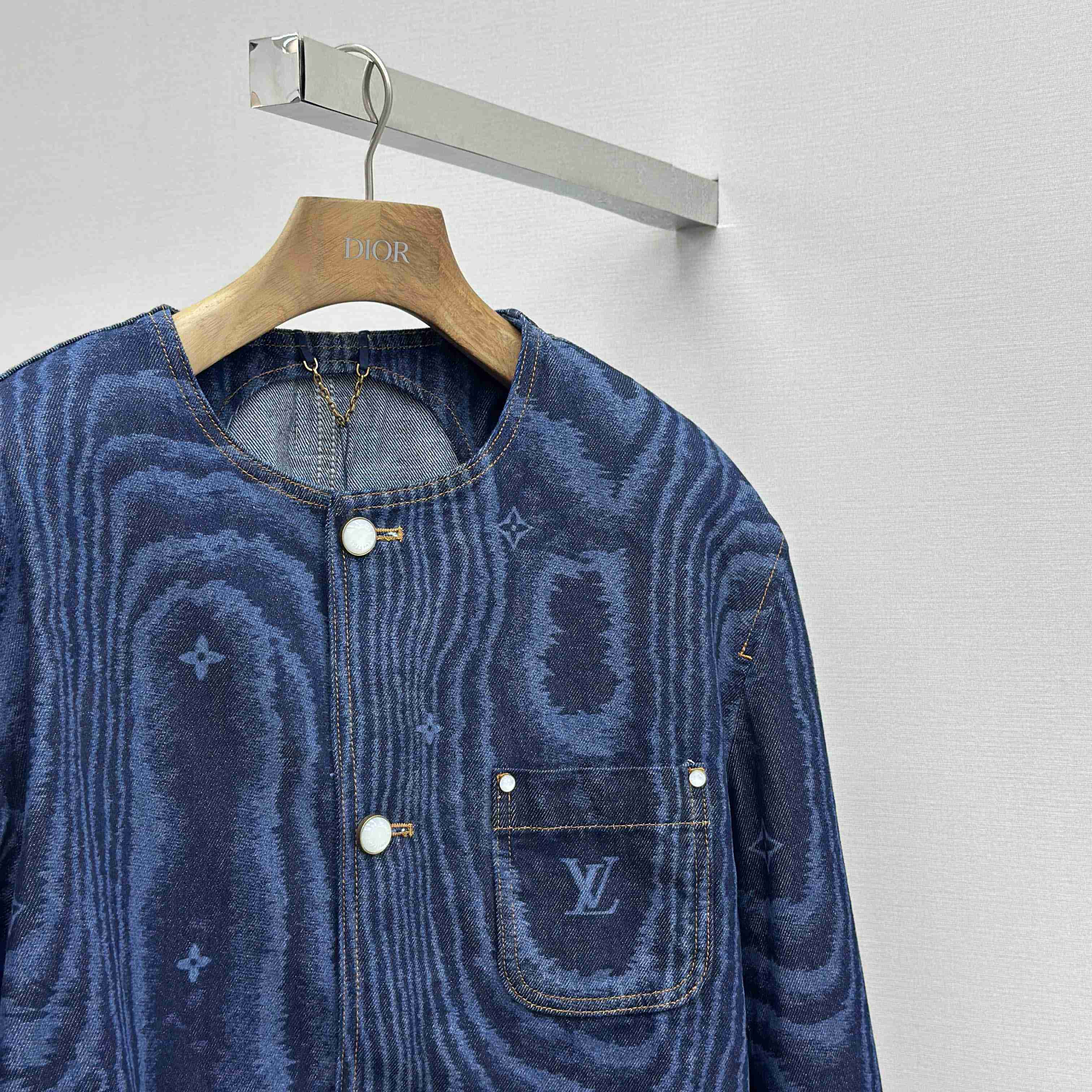 Louis Vuitton Chic Collarless Denim Jacket   1AHUXT - DopestKickz