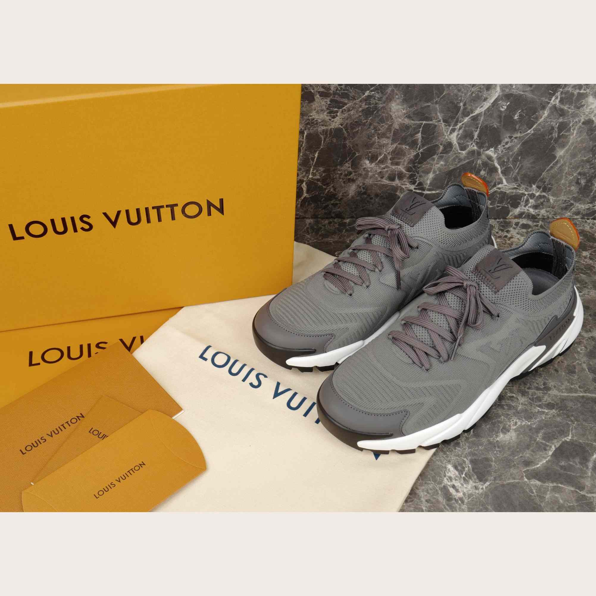 Louis Vuitton LV Runner Tatic Sneaker   1AILJM - DopestKickz