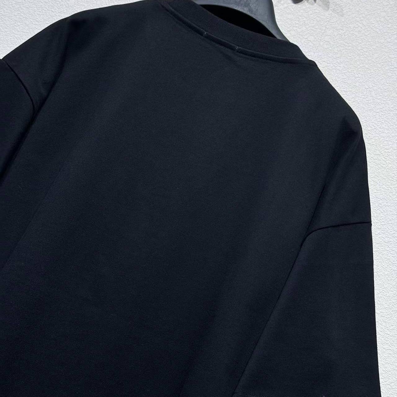 Christian Dior T-Shirt, Relaxed Fit  - DopestKickz