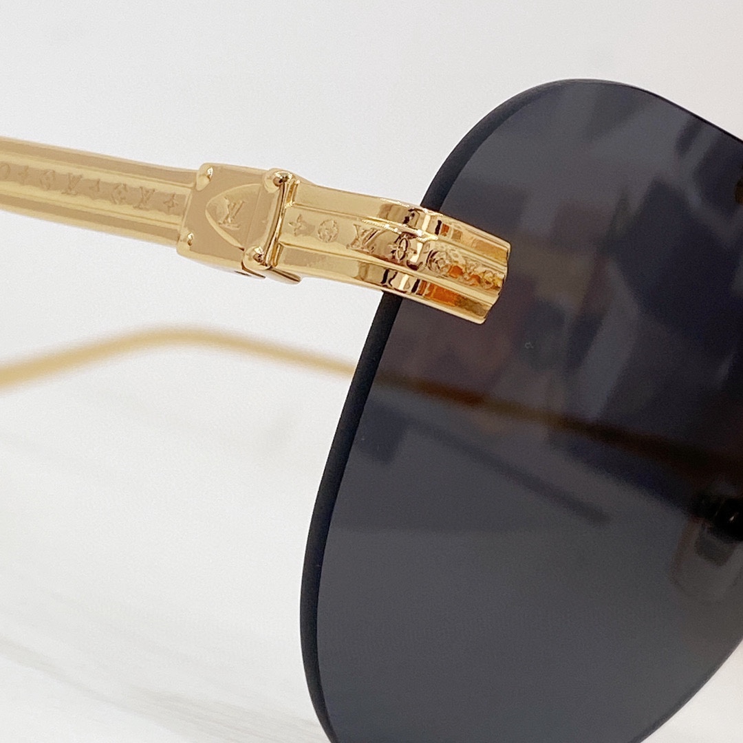 Louis Vuitton LV Ash Sunglasses   Z1261E - DopestKickz